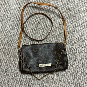 Louis Vuitton Monogram Favorite MM
